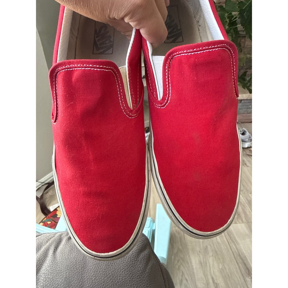 Vans Classic Slip-On Red Canvas Skate Shoes Mens 12 Womens 13.5 Low Top Sneaker - Picture 5 of 7